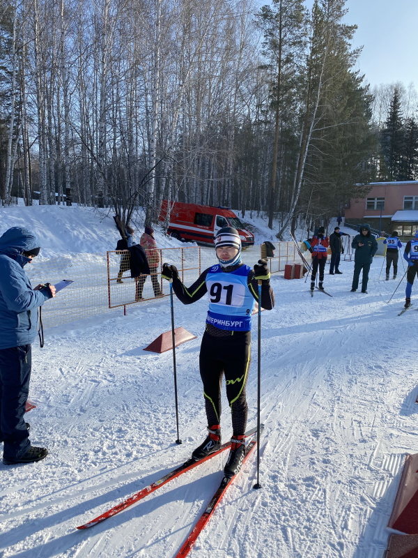 Участие горноспасателей в соревнованиях по лыжным гонкам