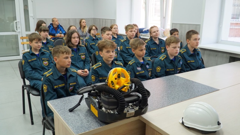 Посещение школьниками Новокузнецкого ВГСО