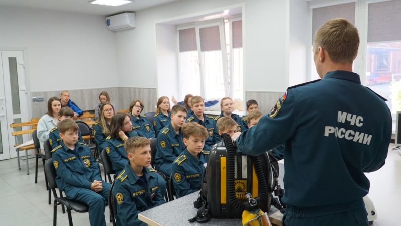 Посещение школьниками Новокузнецкого ВГСО