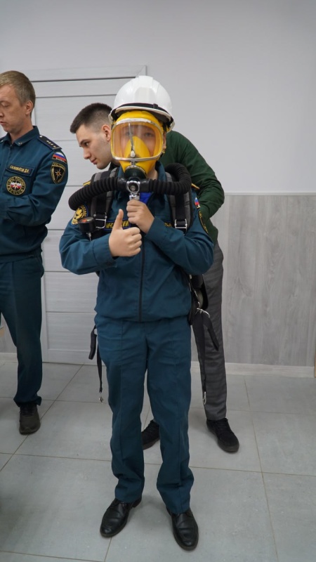 Посещение школьниками Новокузнецкого ВГСО