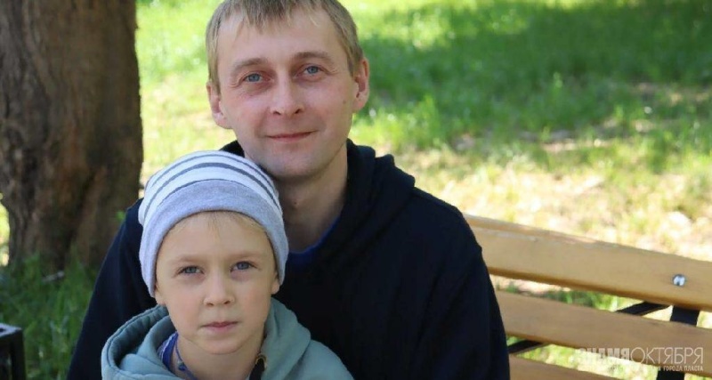 Невольным героем семейных спортивных состязаний стал медик из Пласта Евгений Жмаев: спас потерявшего сознание ребенка.