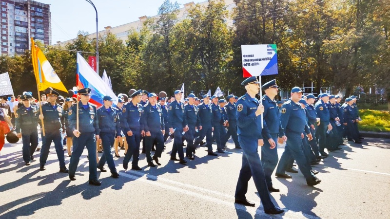 Горноспасатели Кузбасса приняли участие в Параде шахтеров