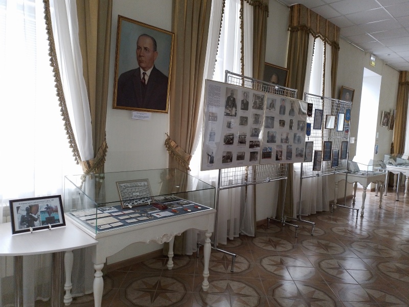 Выставка в Музее истории КМА «Губкинским горноспасателям - 85»