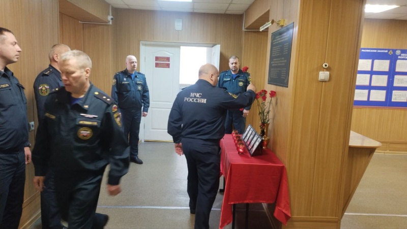 Возложение цветов в память о погибших на шахте «Воркутинская»