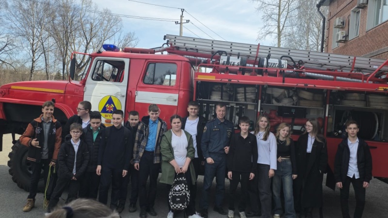 Экскурсия по Новокузнецкому ВГСО для школьников