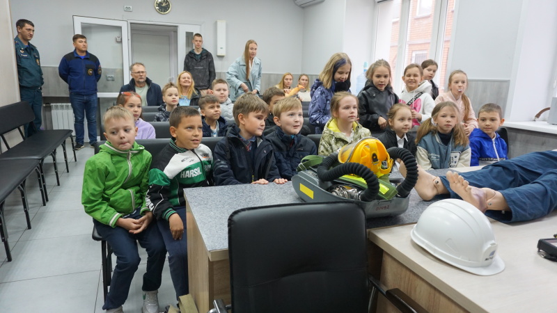 День открытых дверей для школьников 2-х классов в Новокузнецком ВГСО