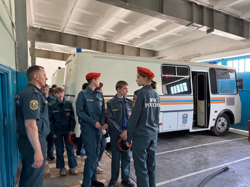 Экскурсия для активистов и участников «Движение первых» в Губкинском ВГСВ