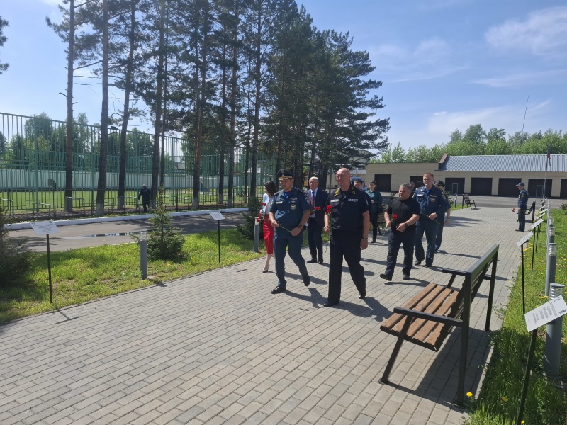 Посещение Кемеровского ВГСО делегацией спасателей из Казахстана