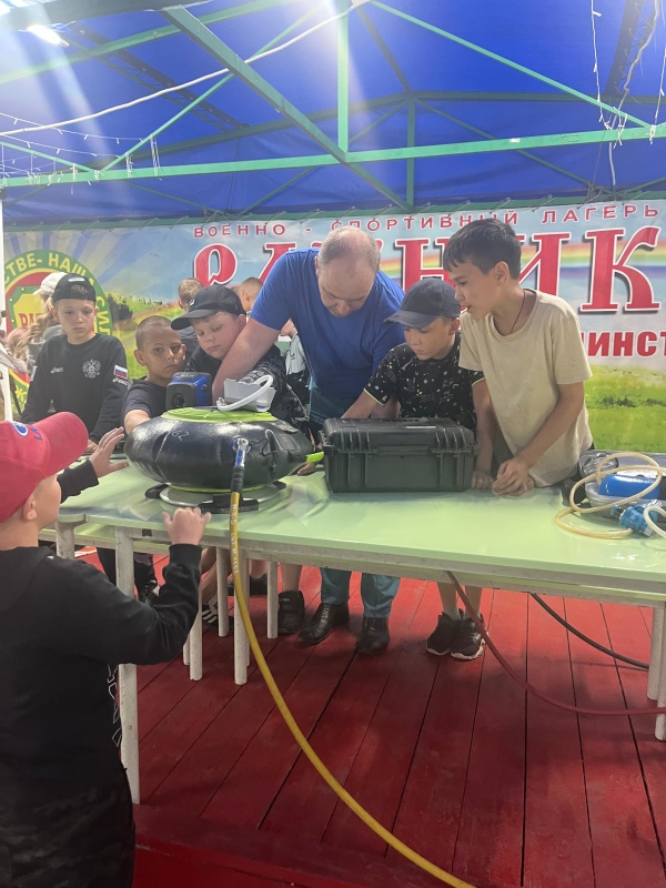 Участие горноспасателей Новокузнецкого ВГСО в мероприятиях, приуроченных к 35-летию образования МЧС России Участие горноспасателей Новокузнецкого ВГСО в мероприятиях, приуроченных к 35-летию образования МЧС России