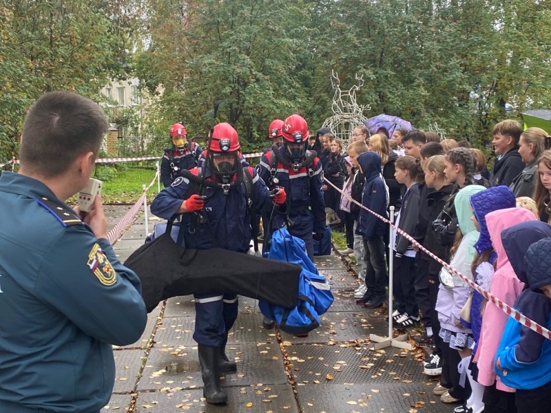 Просветительское занятие со школьниками и студентами Кузбасса