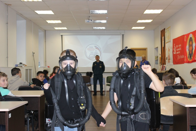 Проведение мастер-классов для школьников в филиале  «Норильский ВГСО» ФГУП «ВГСЧ»