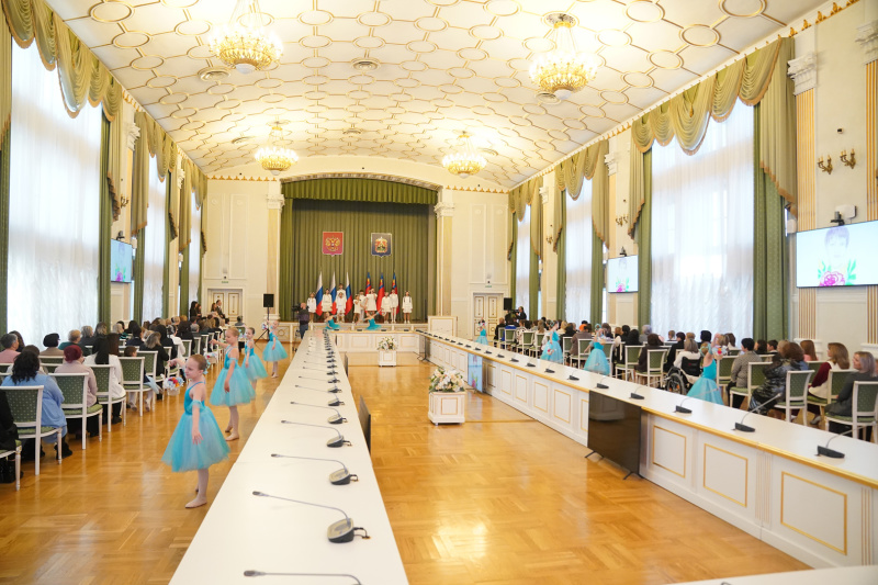 Торжественный прием губернатора Кемеровской области – Кузбасса в честь Дня матери