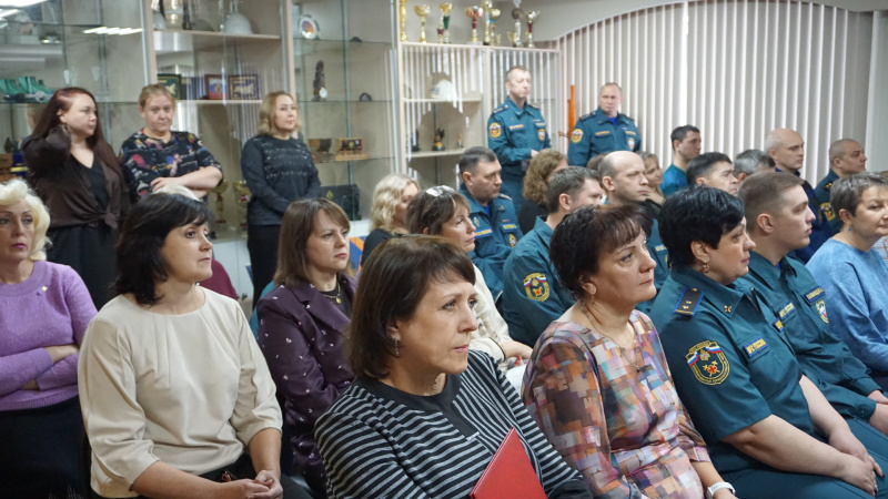 Праздничные мероприятия,  посвященные Дню добровольца (волонтера)