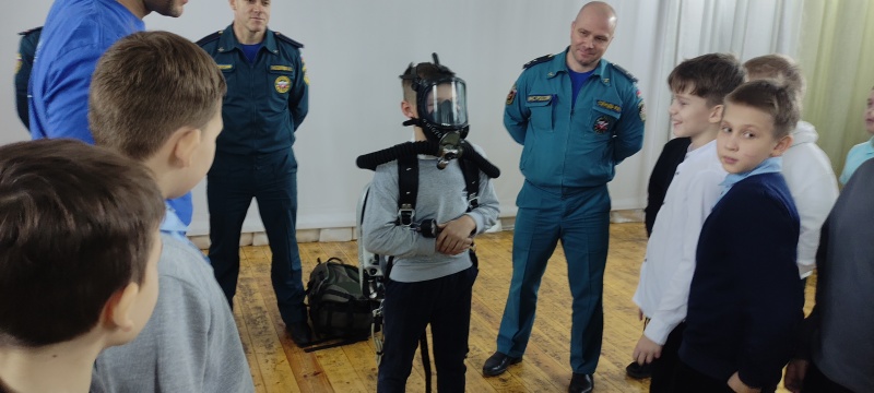 Профориентационный мастер-класс «Профессия - Горноспасатель» состоялся в Железногорске