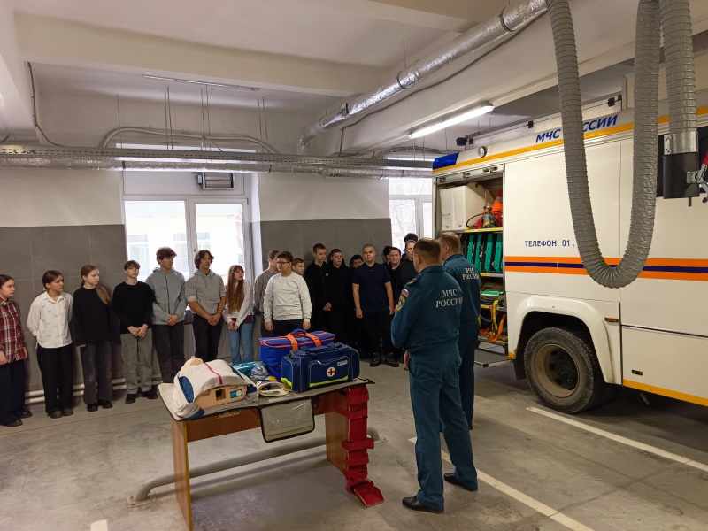 Школьники Копейска примерили на себя роль горноспасателей