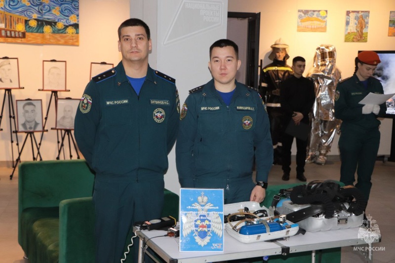 В Магадане торжественно отметили День спасателя РФ