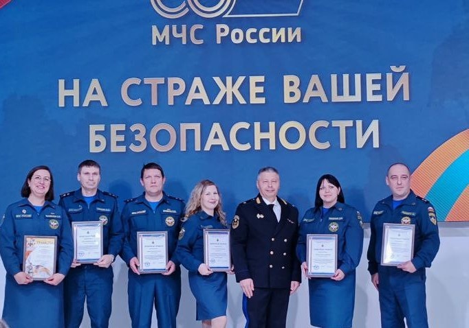 В Мурманском арктическом университете чествовали лучших горноспасателей Северо-Запада