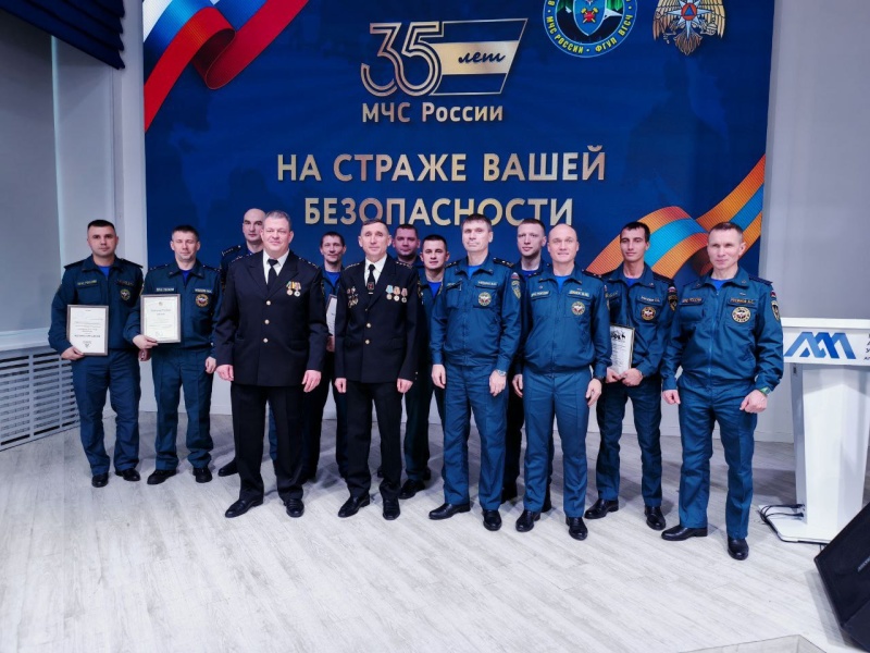 В Мурманском арктическом университете чествовали лучших горноспасателей Северо-Запада