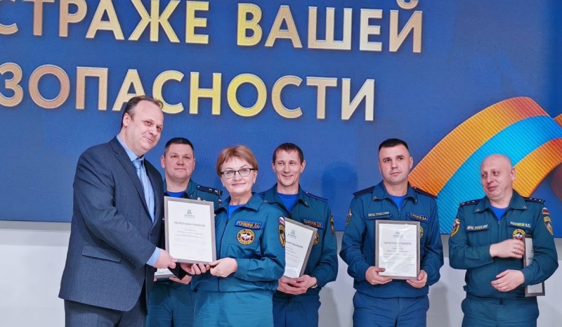 В Мурманском арктическом университете чествовали лучших горноспасателей Северо-Запада