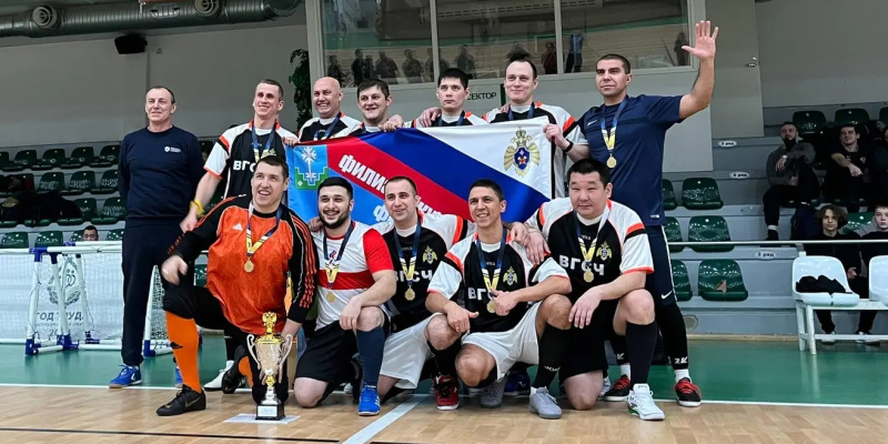 Команда Якутского ВГСО вышла в Высшую лигу, став чемпионом первенства АК «АЛРОСА» по футзалу