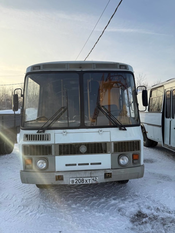 Кузбасские горноспасатели передали Горловке автобусы для перевозки жителей и бойцов