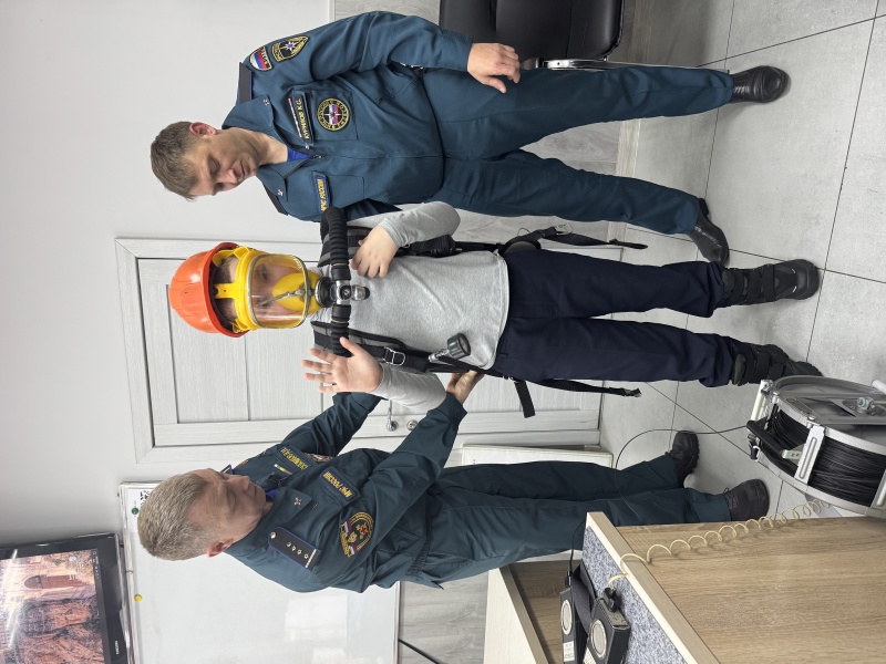 Урок мужества: школьники узнали о героической профессии горноспасателя