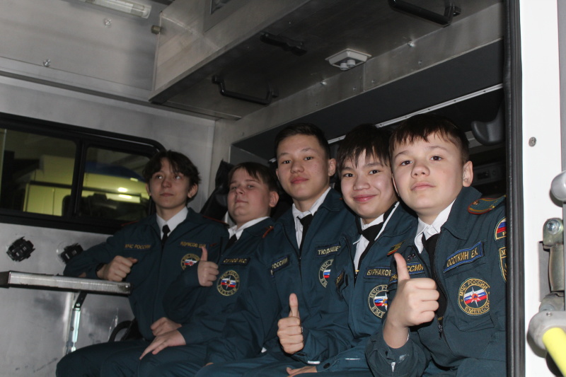 Кадеты Белоярской школы познакомились с работой горноспасателей  Восточной Сибири