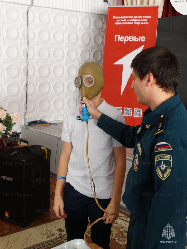 Урок мужества и профориентации: школьники узнали о профессии горноспасателя