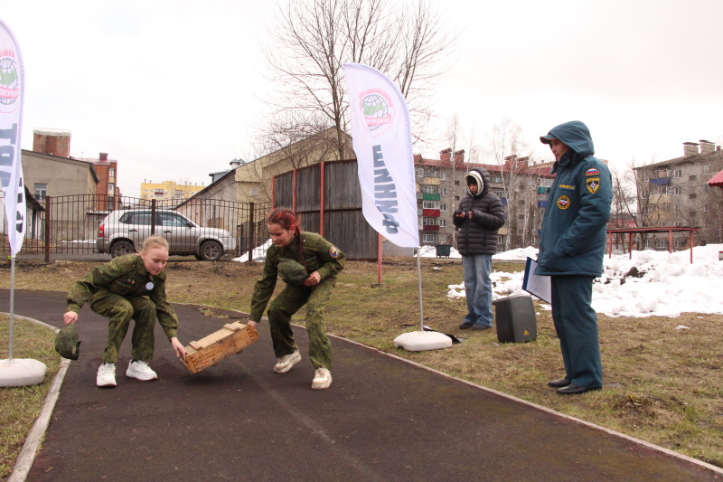 «Зарница.2.0» в Междуреченске: метание, ловкость и встреча с героями своего дела